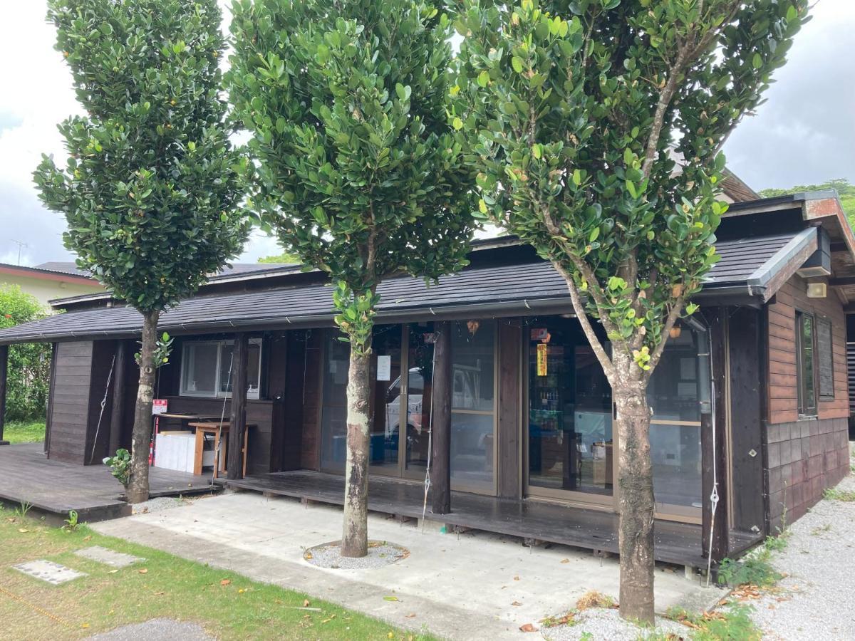 Ｐｅｎｓｉｏｎ　Ｓｈｉｍａｋａｚｅ Hotel Motobu Exterior foto